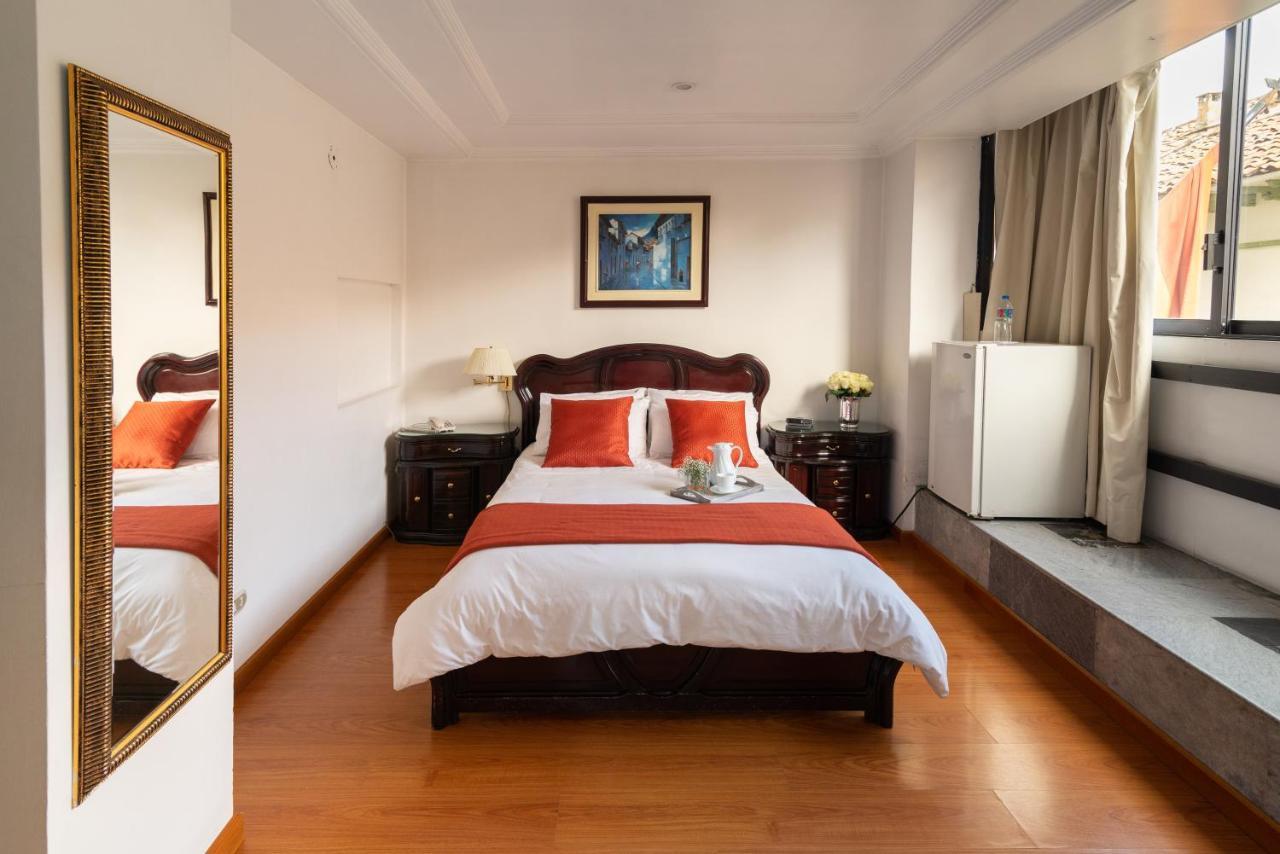 Hotel Cordero Куэнка Экстерьер фото