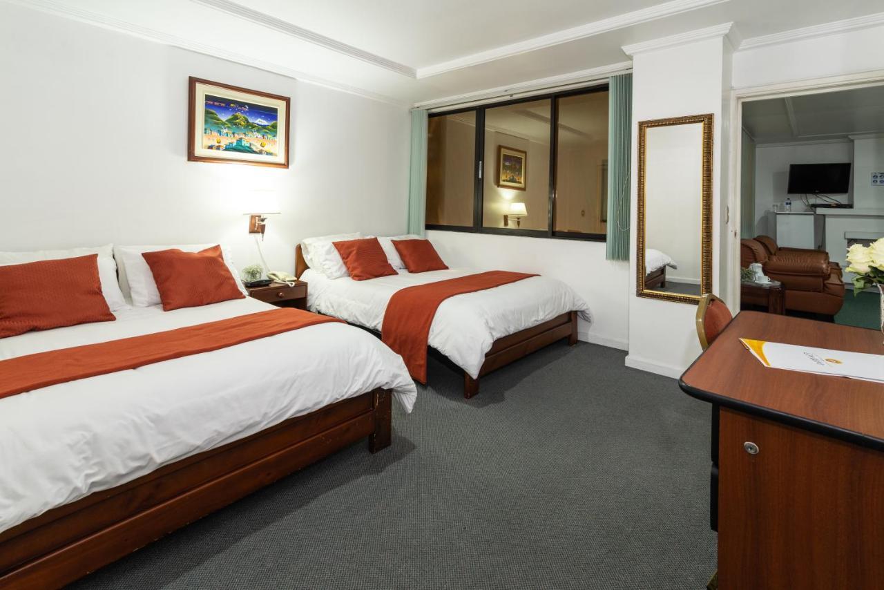 Hotel Cordero Куэнка Экстерьер фото