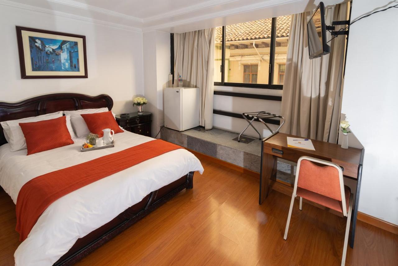 Hotel Cordero Куэнка Экстерьер фото