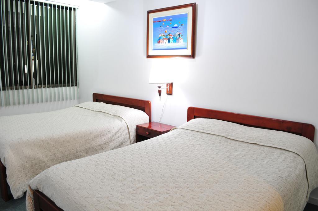 Hotel Cordero Куэнка Номер фото