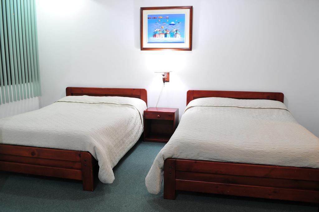 Hotel Cordero Куэнка Номер фото